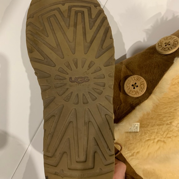 Tan Ugg Australia Bailey Button Triplet II Boots - Picture 4 of 6